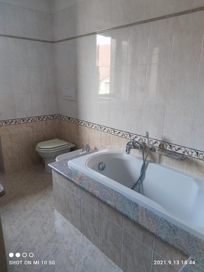 Casa Mami Luxury Big Holiday Hause Sommariva del Bosco Exterior photo